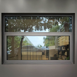 Ventanas Abatibles de Doble Acristalamiento Deioux, Color Negro, Apertura con Manivela, Insonorizadas, para Uso en Hoteles y Residencias - Product Image 2