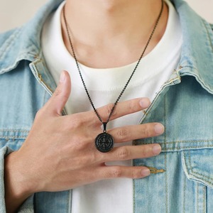 Collier Pendentif Boussole Vintage en Acier Inoxydable pour Hommes et Femmes, Breloques Rondes Étanche en Forme de Pièce de Monnaie et d'Étoile, Cadeau de Bijoux pour Fête d'Anniversaire - Product Image 5