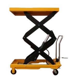 Carretilla Elevadora Hidráulica Tipo Tijera Amarilla, Mesa Elevadora Móvil Portátil con Ruedas, Diseño Compacto, Plataforma de Elevación Manual - Product Image 1