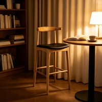 Taburete de Bar de Madera de Caucho, Estilo Moderno de Mediados de Siglo, Escandinavo, Asiento Tapizado con Respaldo en Forma de Cuerno de Toro, Reposapiés, Venta Directa de Fábrica al Por Mayor