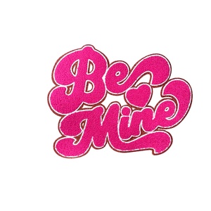 Sur la vente de grande taille fer sur chenille brodé bord rouge Mama Love Be Mine lettre <span class=keywords><strong>Patch</strong></span> pour T-shirt - Product Image 3