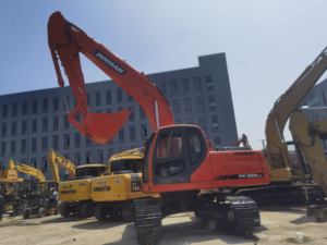 Excavadora sobre orugas Doosan DX225LC 22ton usada en excelente estado, con buen estado, Venta barata - Product Image 4