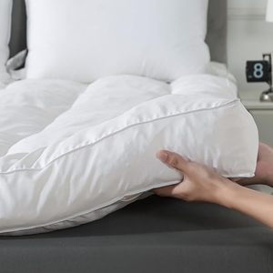 Su misura di alta qualità letto in basso traspirante morbido imbottito <span class=keywords><strong>protezione</strong></span> materasso Topper 5 stelle Hotel - Product Image 1