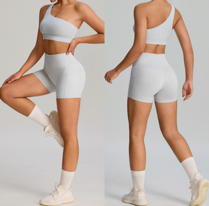 Completo <span class=keywords><strong>da</strong></span> Allenamento Fitness per <span class=keywords><strong>Donna</strong></span>, Set Sportivo Personalizzato ODM/OEM con Reggiseno e Pantaloncini - Produzione all'Ingrosso, Morbido ed Elastico - Product Image 1