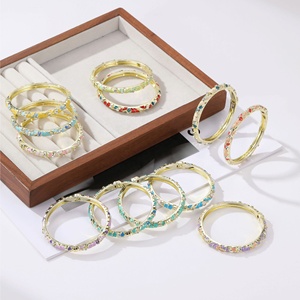 Bracelets à charnière en émail cloisonné multicolore avec strass à petits points plaqués or et cristaux, bijoux en gros pour femmes - Product Image 1