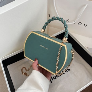 Nouveau Sac à Main Tendance 2026 – Sac Boîte Élégant avec Chaîne, Petit Sac à Bandoulière Croisé pour Femme - Product Image 1