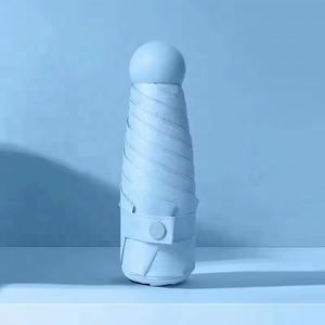 Parapluie de voyage léger pliable en cinq sections en nylon 190T avec un design moderne et luxueux pour femmes, idéal pour les cadeaux d'affaires - Product Image 4