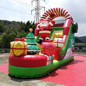 Castillo inflable con tobogán navideño para fiestas infantiles y celebraciones navideñas. - Product Image 6