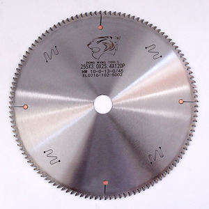 <span class=keywords><strong>Lame</strong></span> de <span class=keywords><strong>scie</strong></span> <span class=keywords><strong>circulaire</strong></span> en carbure de tungstène de haute qualité industrielle personnalisée 255/305/405/450/500 certifiée CE pour la coupe de l'aluminium - Product Image 1