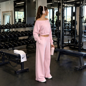 Conjunto Deportivo de 2 Piezas para Mujer, Estampado Rosa, Top Corto de Cuello Alto y Manga Larga, Pantalones Deportivos de Pierna Ancha con Cintura Elástica y Cierre - Product Image 1