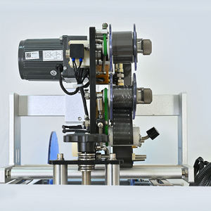 Machine d'étiquetage multifonctionnelle semi-automatique pour bouteilles et canettes, positionnement d'étiquettes autocollantes, étiquette pour bouteilles rondes en verre - Product Image 6