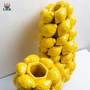 <span class=keywords><strong>Vaso</strong></span> in Ceramica Personalizzato Fatto a Mano a Forma di Limone Giallo dal Design Moderno di Lusso Art Déco per Arredamento Casa - Product Image 3