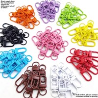 Vente en gros de fermoirs mousquetons pivotants en métal peints et colorés, en forme de U, pour accessoires de porte-clés et de sacs DIY