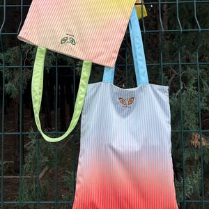 Sac à main en satin pour femmes avec logo personnalisé, logo brodé, sac de plage rayé écologique, sacs fourre-tout en satin pour femmes - Product Image 2