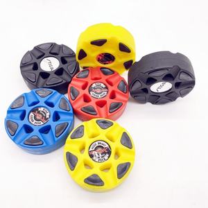 Pucks de hockey personnalisés avec logo imprimé, équipement professionnel pour le hockey en ligne, accessoires pour les passionnés de hockey sur glace et sur gazon - Product Image 2