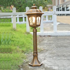 Lámpara Solar de Jardín para Exteriores, Poste de Metal LED con Pantalla de Vidrio, 2700K Blanco Cálido, IP66 Resistente a la Intemperie, Sensor de Movimiento, Ángulo de Haz de 144° - Product Image 6