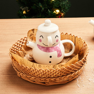 Ensemble cadeau de Noël au design populaire et nouveau, avec un logo imprimable, service à thé. Un pot et une tasse de Noël - Product Image 5