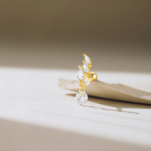 Pendientes Finos con Zirconia en Forma de Corazón, Plata 925, Chapados en Oro de 18k - Product Image 5