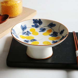 Plato elevado de cerámica redondo con diseño de plantas pintado a mano, estilo oriental, para uso doméstico. - Product Image 1