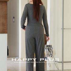 ชุดเซ็ตเสื้อถักสีเทาและกางเกงขายาวทรงกว้างสำหรับผู้หญิงไซส์ใหญ่ รุ่น Runqi  กระโปรงจีบเอวเข้ารูป แขนยาว สีพื้น เหมาะสำหรับใส่ไปทำงาน - Product Image 4