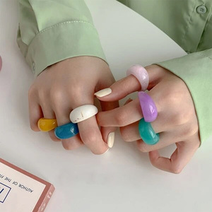 Cổ điển nhiều màu hình học Acrylic chỉ số ngón tay Vòng đồ trang sức cổ điển thời trang hình bầu dục Chunky nhựa nhẫn cho phụ nữ cô gái - Product Image 3