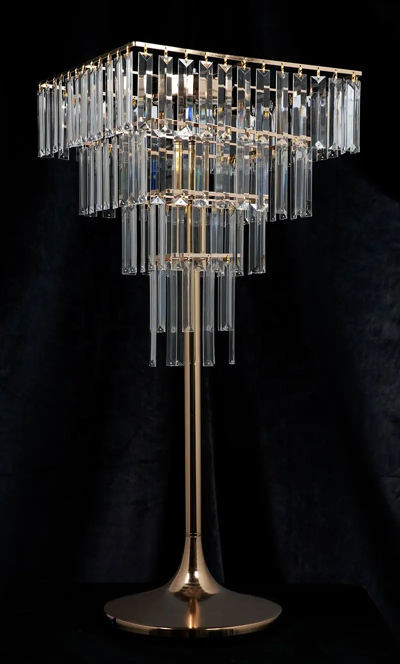 Kristal akrilik altın kare şekli değişim işık renk mum lamba masa centerpiece çiçek standı kablosuz masa lambası