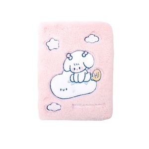 Carnet en peluche moelleux personnalisé en gros, joli carnet A5 à couverture rigide pour filles, journal - Product Image 1