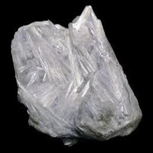 Poudre de Wollastonite de Haute Qualité de Type Aiguille pour Céramiques, Teneur en SiO2 49-53%, Blancheur 87, Indice de Réfraction 1.58, United Stone - Product Image 1