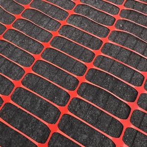 Red de valla de barrera de seguridad naranja económica de HDPE de 4X100ft para sitio de construcción tipo natural de madera tratada a presión - Product Image 4