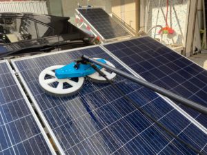 7.5m Water-<b>Powered</b> Solar Cleaning Dual-Head <b>Brush</b>, Green Power Source - Product Image 5