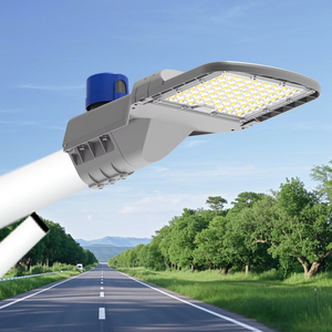 Lampadaire LED à haute luminosité 50W 100W 150W IP65 en aluminium moulé sous pression, éclairage routier résidentiel longue durée avec capteur de mouvement AC - Product Image 1