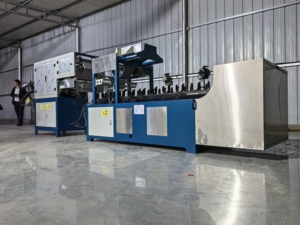 Machine de rectification de pointes de baguettes de soudage de type continu, machine de polissage automatique des queues d'électrodes <span class=keywords><strong>pour</strong></span> ligne de production d'électrodes - Product Image 2