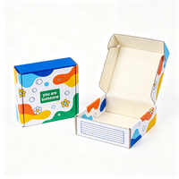 Boîte cadeau au design abstrait moderne, logo personnalisé imprimé, boîte d'expédition en carton ondulé pour le commerce électronique