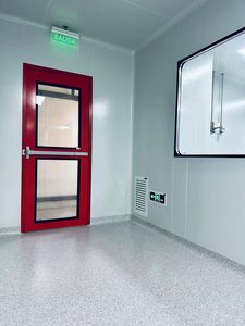 Porte de sécurité d'urgence pour salle blanche modulaire GMP - Product Image 1