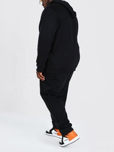 2025 último diseño personalizado hombres de talla grande chándal negro sólido hecho a medida hombres Jogging Suit - Product Image 3