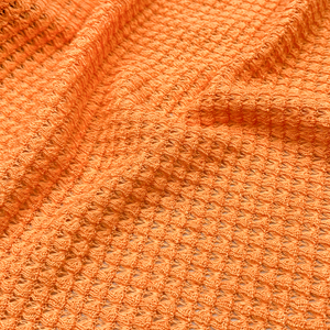 Tissu jacquard texturé en polyester, élasthanne et viscose, respirant, poids moyen, extensible dans les 4 sens, tissu seersucker pour robes de filles et de garçons - Product Image 2