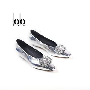 Zapatos planos de <span class=keywords><strong>boda</strong></span> morados con punta en pico para mujer, estilo ballet, con cristales y pedrería, primavera 2026 - Product Image 2