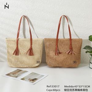 Borsa a Spalla in Paglia Intrecciata con Nappe e Dettagli Traforati 45x33x15cm, Borsa Estiva da Spiaggia per Donna - Product Image 3