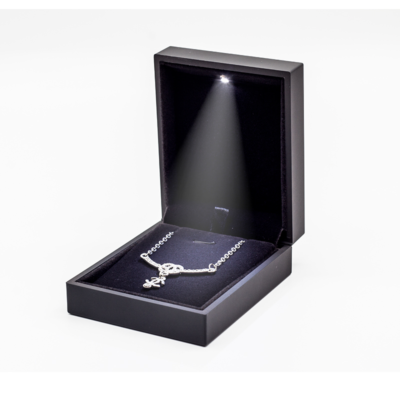 Boîte à collier / LED blanche