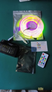 576 leds COB bande lumineuse irisée <span class=keywords><strong>12V</strong></span> bande lumineuse programmable bande lumineuse atmosphère COB avec <span class=keywords><strong>alimentation</strong></span> de contrôleur - Product Image 5