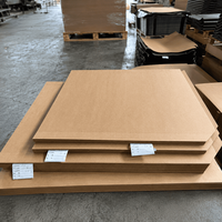 Feuilles antidérapantes robustes pour une stabilité accrue du chargement, économiques, double face, à 4 entrées, en papier kraft, pour palettes de chariots élévateurs