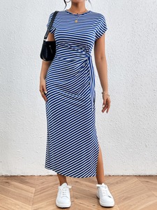 Robe <span class=keywords><strong>longue</strong></span> rayée 2026, nouvelle robe rayée à la mode étrangère, coupe ajustée, taille cintrée, fente, col rond, pour femmes - Product Image 5