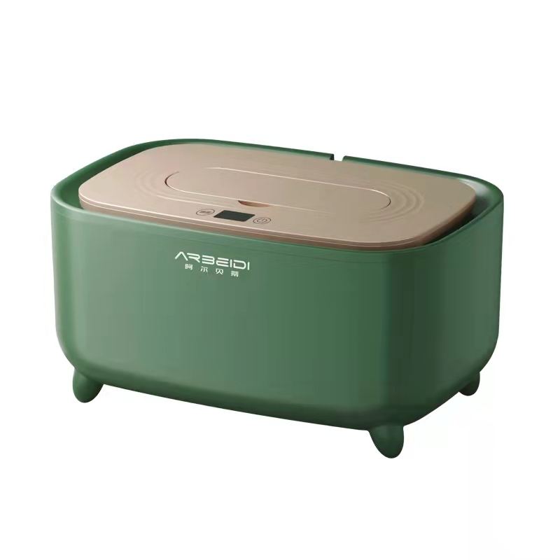 สีเขียว