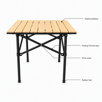 Table de camping pliable portable avec plateau à lattes en métal et structure en X pour pique-nique, barbecue et loisirs en extérieur