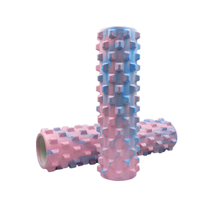 Rodillo de masaje EVA de PVC compacto con punta flotante suave de 18 pulgadas para aliviar el dolor de espalda, rodillos de espuma de Yoga de camuflaje rosa y naranja - Product Image 1