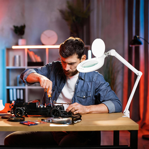 <span class=keywords><strong>Loupe</strong></span> LED mains libres avec lumière et pince de fixation pour bureau, idéale pour la lecture, les loisirs créatifs, les salons de beauté et les postes de travail - Product Image 6