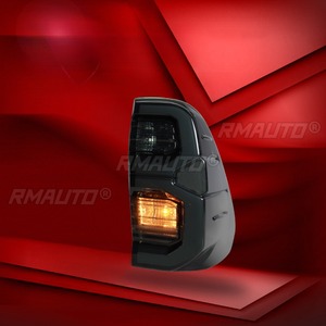 Kit carrosserie avec feux arrière de pare-chocs et feux stop pour Toyota Hilux 2015-2024, accessoires auto - Product Image 4