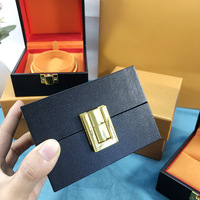 Boîte à bijoux en papier PU brillant avec logo personnalisé, vente en gros d'usine, pour ranger bagues, colliers, bracelets, emballage cadeau