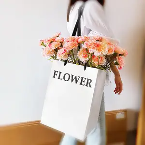 Tas Kemasan Hadiah Bunga Putih Kustom Kantong Kertas Hadiah Buket Besar Bawah Persegi dengan Pita