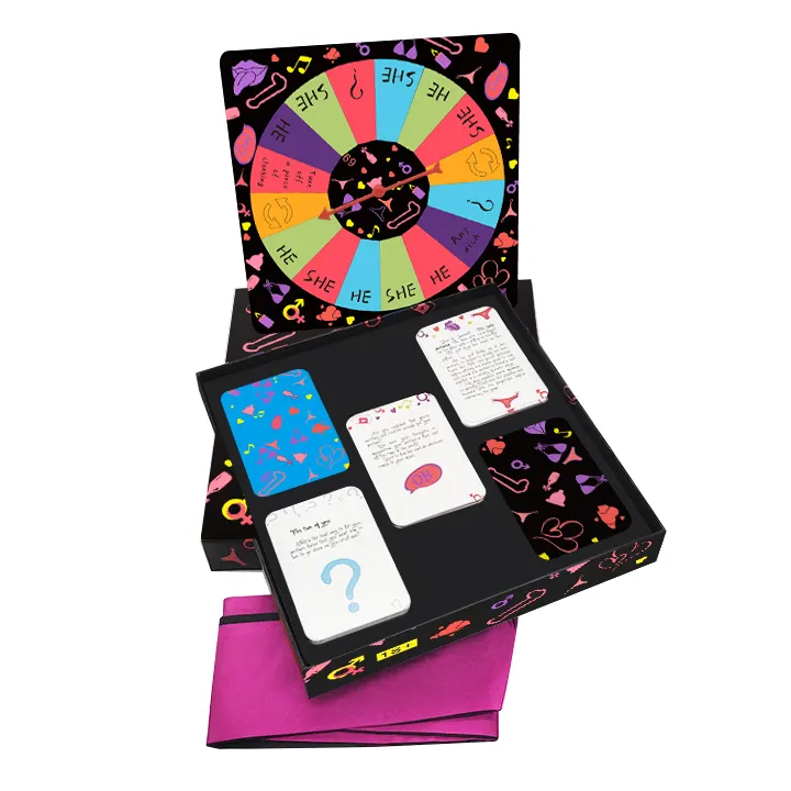 Set permainan kartu desain kustom dengan kemasan kotak permainan papan R-18 untuk pasangan dewasa